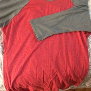 Lularoe randy tee